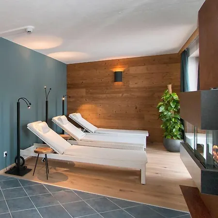 Gurglhof Apartmenthaus 4*