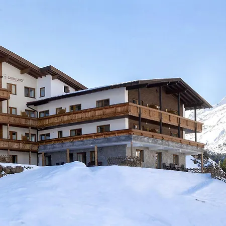 Gurglhof Apartmenthaus アパートホテル オーバーグールグル