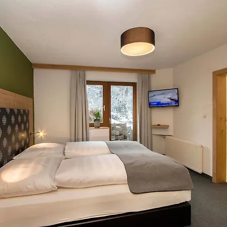 Ξενοδοχείο με διαμερίσματα Gurglhof Apartmenthaus 4*